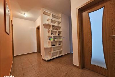 Apartament cu 3 camere semidecomandat în Răcădău - 1