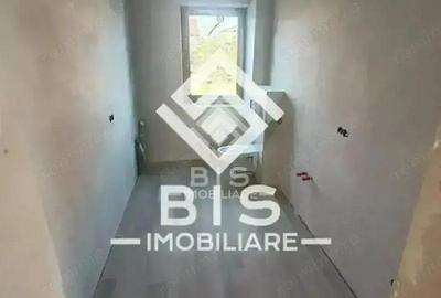 Casă cu 6 camere cu Canalizare în Vest - 1