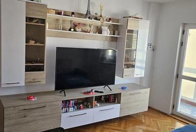 Apartament cu 4 camere decomandat în Calea Dumbrăvii - 2
