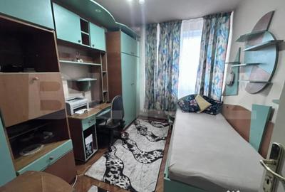 Apartament cu 3 camere semidecomandat în Central - 2