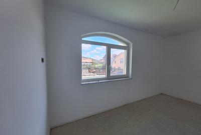 De vanzare casa cu etaj, semifinisat interior, Dezmir, 235000 Eur - 17