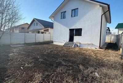 Casă cu 5 camere cu Canalizare în Vârteju - 2