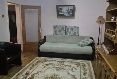 Inchiriez apartament - 2