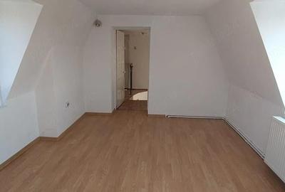 Spațiu comercial, de 781 mp, în Central - 2