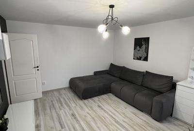 Apartament cu 3 camere decomandat în Gura Văii - 2