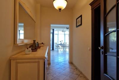 De vanzare! Vila (D+P+1E+2R) cu terasa panoramica in Mogosoaia - 11