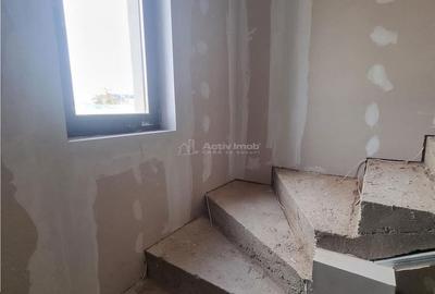 Casă cu 6 camere decomandat cu Teren 1200 Mp în Poroschia - 18