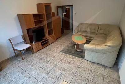 OCAZIE! Apartament 2 Camere, Decomandat, Plopilor, Etaj 2