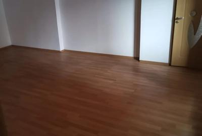 Casă cu 6 camere în Central