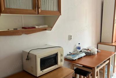 De inchiriat apartament 3 camere - 5