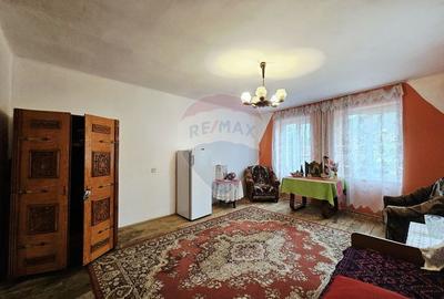 Casă individuală cu 5 camere cu Canalizare în Central - 23