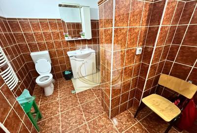 Casă individuală cu 12 camere cu Canalizare în Complex Studențesc - 31