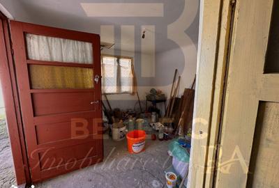 Casă cu 4 camere cu Teren 1615 Mp în Central - 7