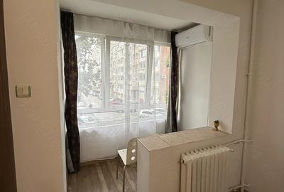 Garsonieră decomandată în Central - 4
