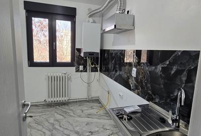 Apartament cu 4 camere decomandat în Central - 2