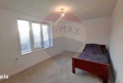 Casă cu 3 camere cu Teren 800 Mp în Corunca - 16