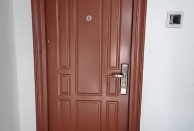 Apartament cu 2 camere decomandat în Titan - 1