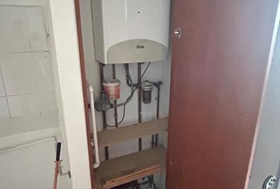 Apartament cu 3 camere decomandat în Olteniței - 9