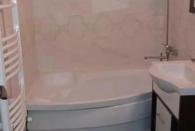 Apartament cu 3 camere semidecomandat în Central - 2