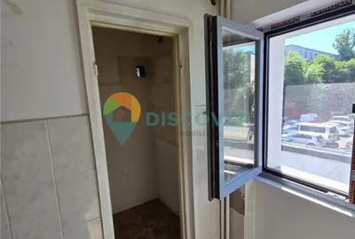 Apartament cu 2 camere decomandat în Podu Roș - 2