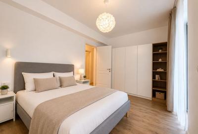 Apartament cu 4 camere în P-ța Universității - 8