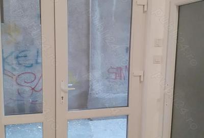 Spațiu comercial, de 15 mp, în Barieră - 8
