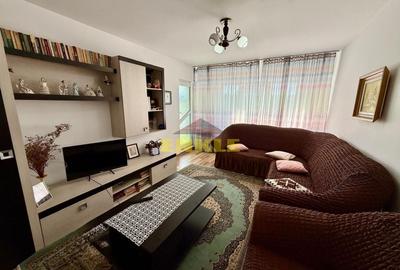 Apartament cu 3 camere decomandat în Central - 1
