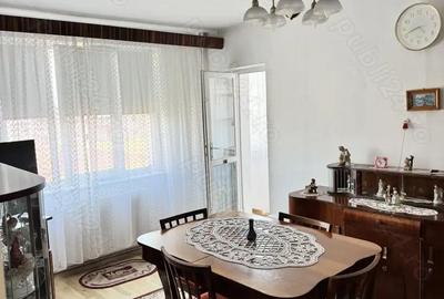 Apartament cu 2 camere decomandat în Noua - 3