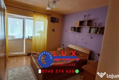 Apartament cu 3 camere decomandat în E3 - 4