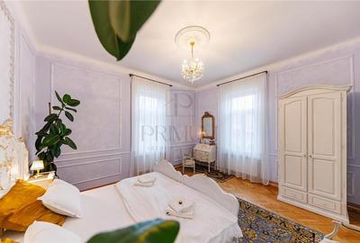 Zona Sinaia- 3 camere, cladire istorica, etaj 1, centrala proprie - 1