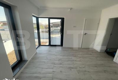 Casă cu 4 camere cu Teren 600 Mp în Șimnicu de Sus - 9