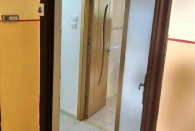 Apartament cu 3 camere semidecomandat în Astra - 8
