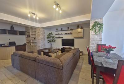 Apartament cu 3 camere decomandat, mobilat în Energia - 2