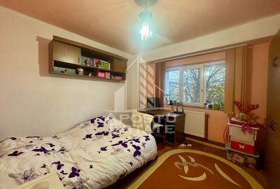 Apartament 2 camere,etaj 2, centrala proprie,zona Lipovei - 2