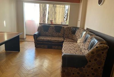 Apartament cu 2 camere decomandat în Răcădău