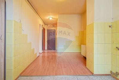 Apartament cu 3 camere circular în Astra - 6
