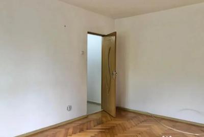 Apartament cu 3 camere semidecomandat în Astra - 4