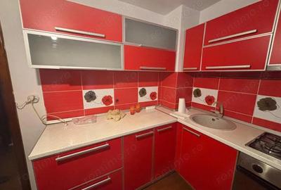 De inchiriat Apartament 3 camere, 85 mp, partial mobilat - 1