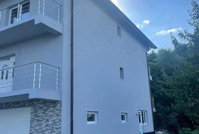 Casă cu 6 camere cu Teren 555 Mp în Petrișor - 1