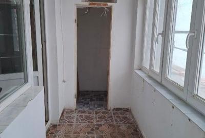 Apartament cu 2 camere decomandat în Titan - 11