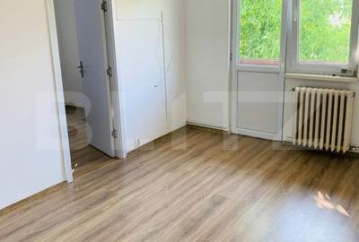 Apartament de vanzare, cu doua camere, 37 mp, zona Dambu Pietros - 2