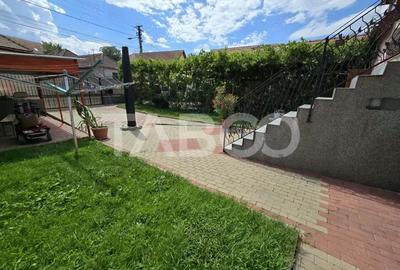 Casa individuala de vanzare teren 457 mp garaj Trei Stejari Sibiu