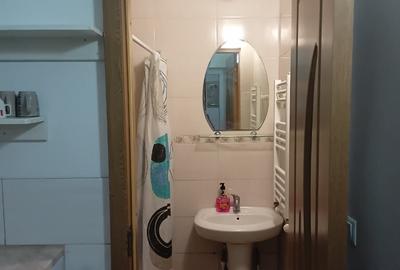 Inchiriez garsoniera spatioasa, total utilata si mobilata, central - 1