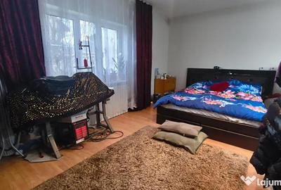Casă cu 4 camere cu Teren 315 Mp în 22 Decembrie - 12