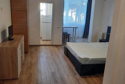 Garsonieră decomandată în Far - 1