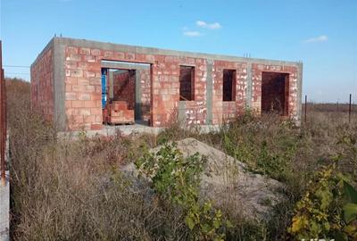 Casă cu 4 camere cu Teren 500 Mp în Câmpineanca - 2