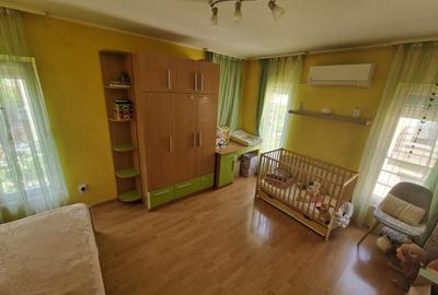 Casă cu 4 camere cu Teren 100 Mp în Central - 9