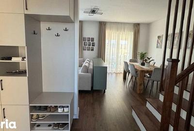 Casă cu 4 camere cu Teren 250 Mp în Giroc