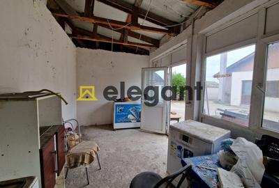 Casa, parter, suprafata 168 mp, teren 600 mp, panouri, mobilata, Bariera Valcii - 19