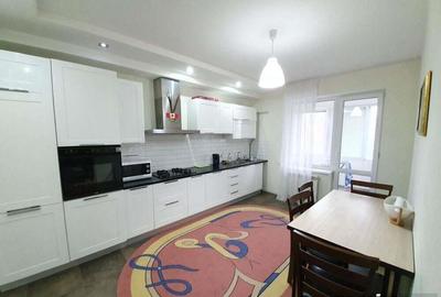 Apartament cu 2 camere decomandat în Timpuri Noi
